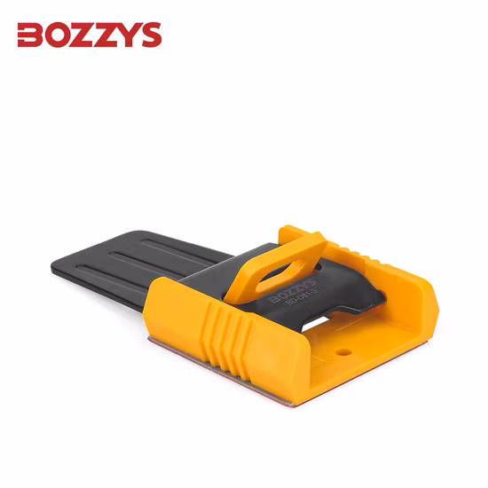 Простой замок автоматического выключателя из пластикового сплава и стальной пластины.